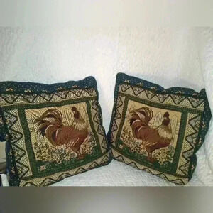 VTG FRENCH COUNTRY FARMHOUSE ROOSTERS DECORATIVE THROW PILLOWS TWO